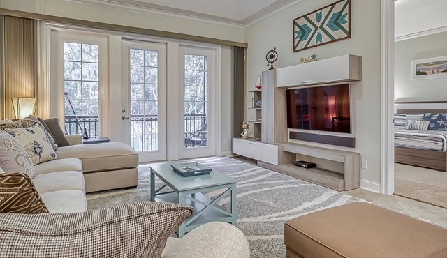 Immaculate Family Friendly 3BR/3BA Beach Villa with TESLA Charger