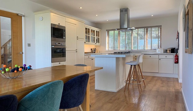 Immaculate Individual Contemporary House overlooking Trevone Bay