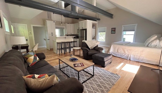 Immaculate studio rental unit in downtown Saratoga Springs, NY!