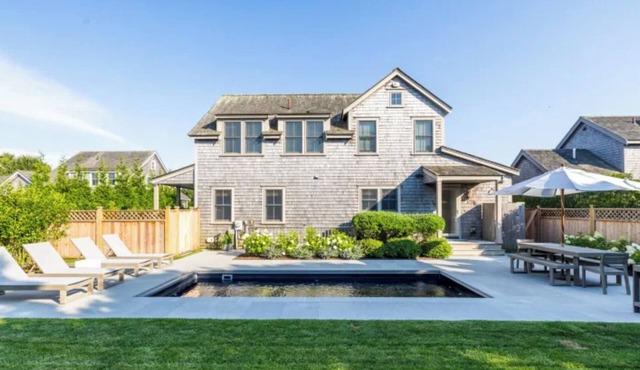 Immaculate Surfside 4 Bedroom Home with Private Pool, Tennis, Car Ferry resi