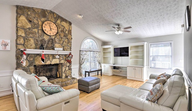 Immaculate Suwanee House w/Pool & Game Room!