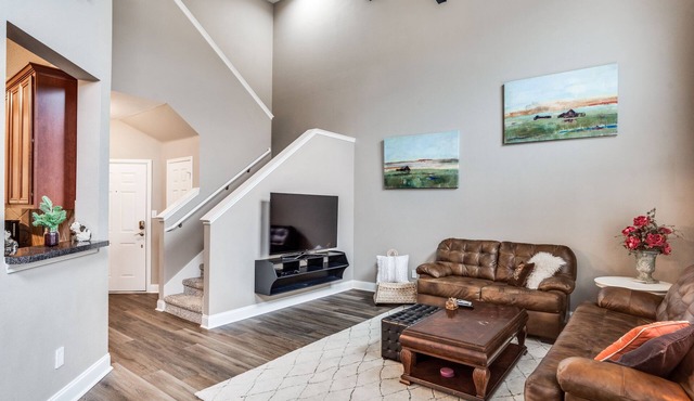 Immaculate townhouse in West Plano