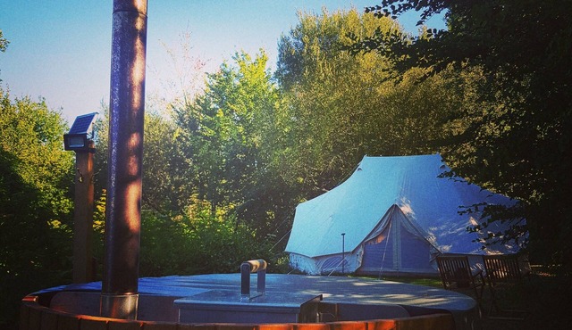 Immaculate Wigwam + Private Wood Burning Hot Tub