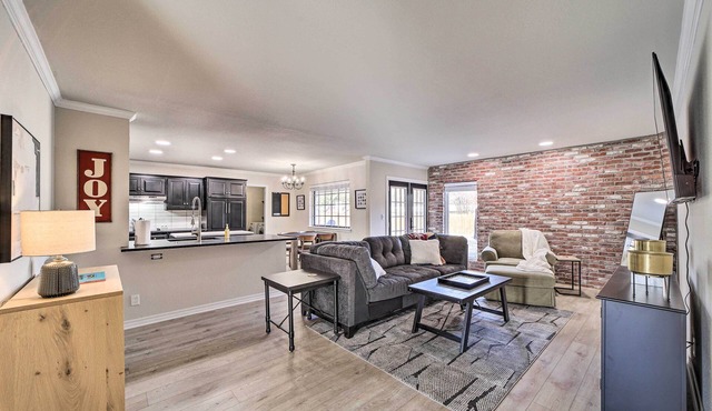 Immaculate 'woodland View' Retreat w/Hot Tub