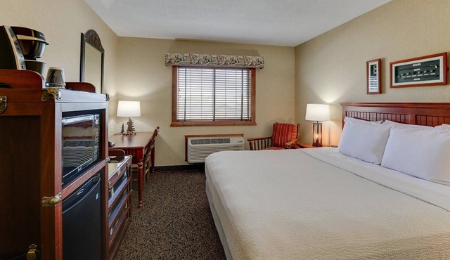 Immerse in Galena's History - Cozy Inn with Free Breakfast | 2 Units