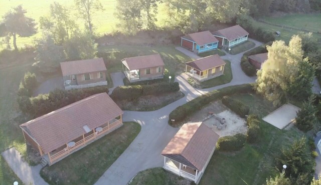 Immerse yourself in nature, 3-room chalet, kitchenette, indoor pool