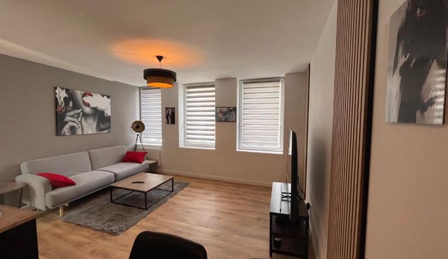 Immeuble Bavay 3 apparts, 4 Chambres, 5 ambiances