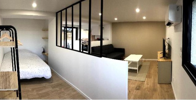 Immeuble rénové au centre d'Auch.