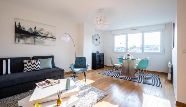 Immotovo - Suite moderne - Paris 8 min - Parking - NETFLIX
