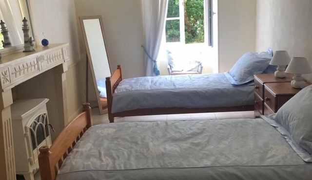 Impeccable 2-Bed House in Saint-Palais-de-Phiolin