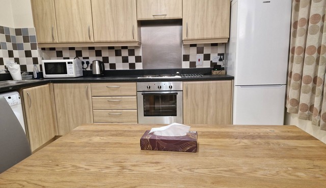 Impeccable 1-Bed Apartment in Purfleet