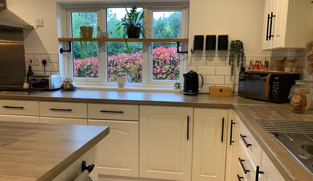 Impeccable 3-Bed bungalow near Launceston