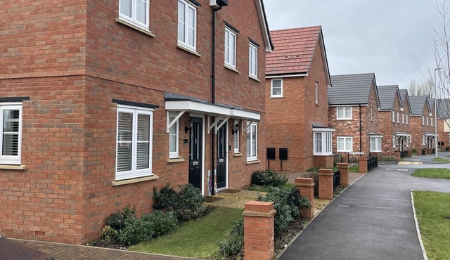 Impeccable 3-Bed House in Northampton