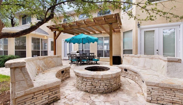 Impeccable 4-bed Villa in San Antonio l Jacuzzi