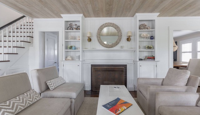 Impeccable Brant Point Rental Steps to White Elephant, Lola, Nantucket Hotel