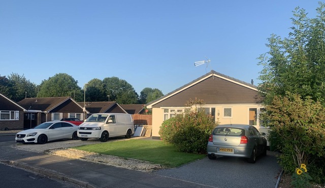 Impeccable Bungalow in Fair Oak, Hampshire