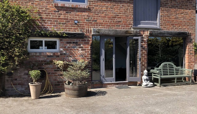 Impeccable cottage suitable for 2 adults & 1 child