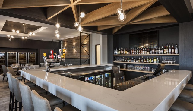 Imperia Hotel & Suites Boucherville