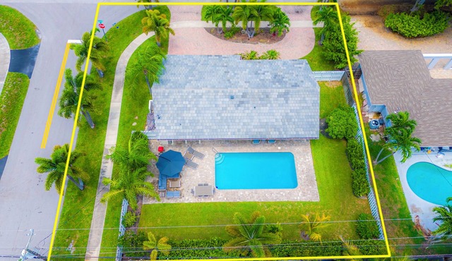 Imperial Point Pool House!