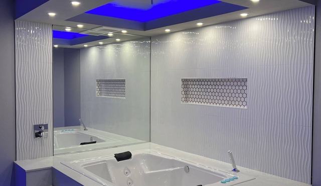 Imperial Suites - Adults Only