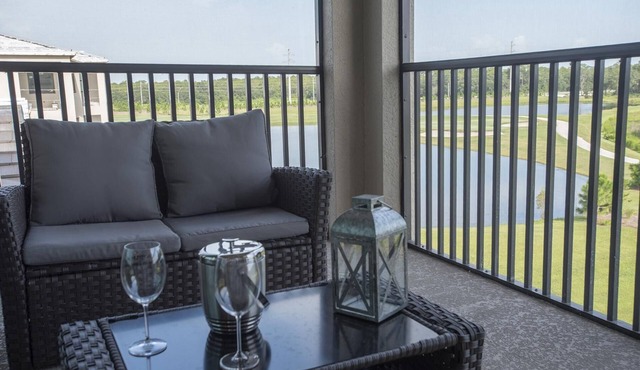 Impressive brand new 4th Floor 2/bed, 2/bath with golf & lake view