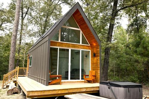 Impressive Cabin with Hammock in Montgomery, Texas