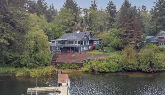 Impressive lake front home was beautifully updated, includes-Hot Tub + Game Room