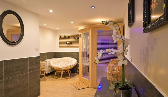 Inédit! Spa, Piscine, Salle de Jeux