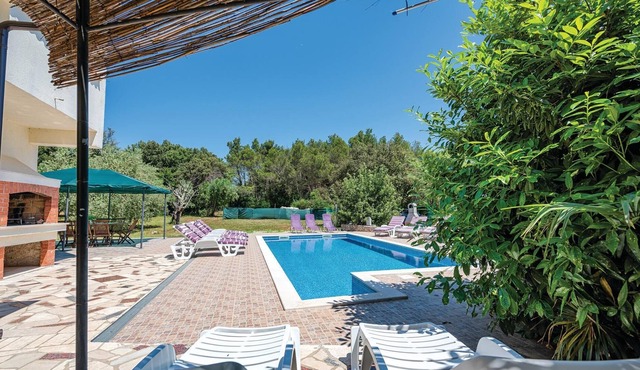 In a beautiful village outside the romantic town of Rovinj is this vacation home.