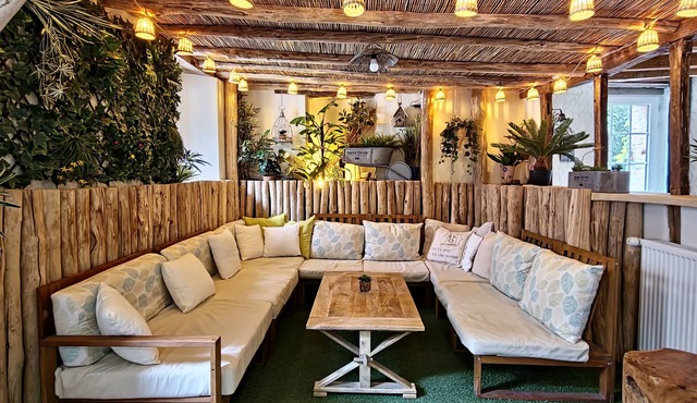 In a former water mill, riverside 8p. gite with Spa* 30min from Angers