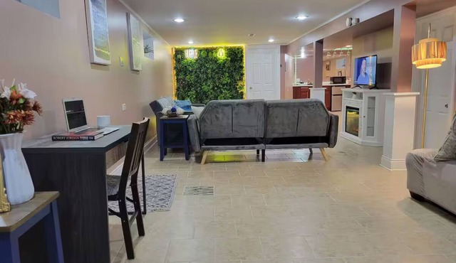 In Chicago, Near Beverly & Evergreen Park Home