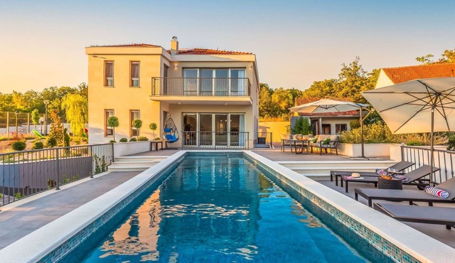 in Dugopolje mit Privatem Pool by Interhome