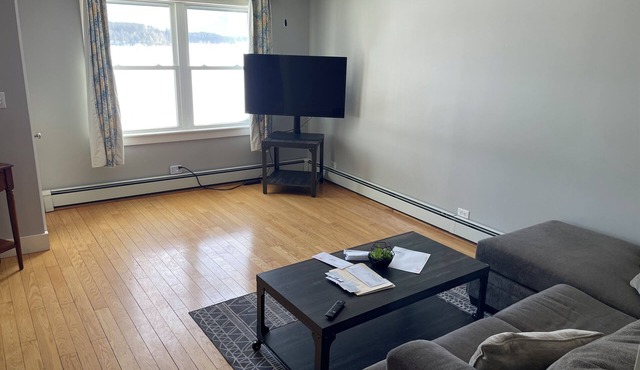 In Eustis on the Lake 10 minutes from Sugar Loaf 4 Bedroom apartment