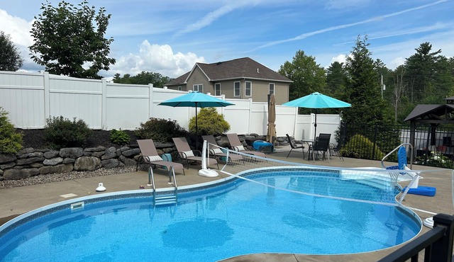 In Ground Pool, Minutes From The Track!