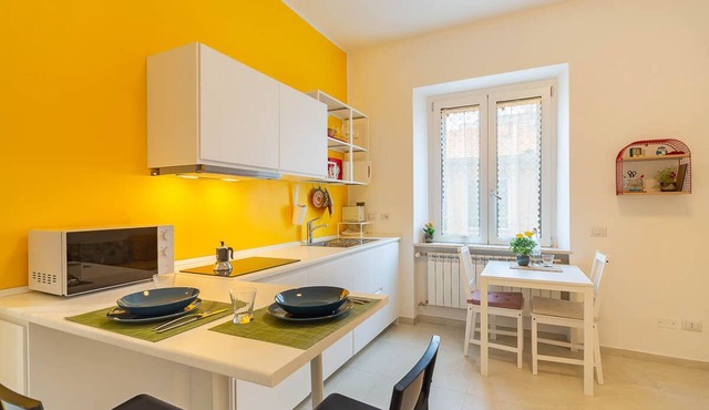 In Milan and yet at home: The Yellow House studio!