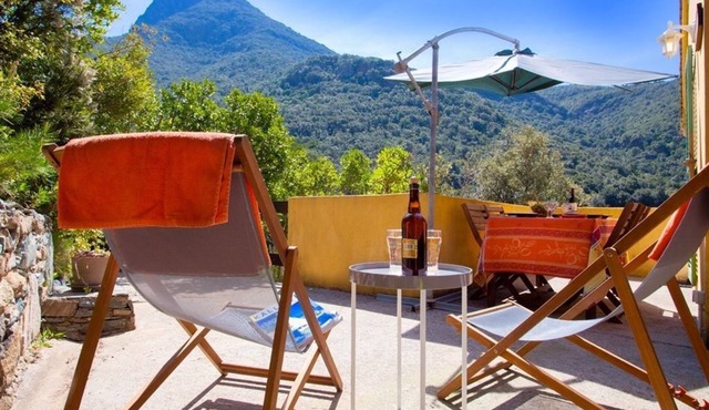 In Muntagna, apartment facing the mountains, hiking, river and beach