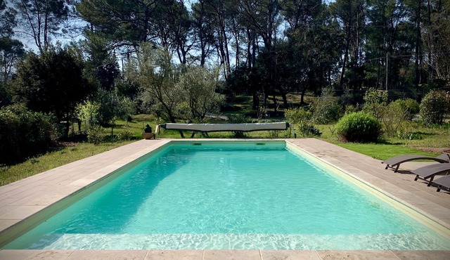 In Provence, a natural, peaceful setting. Swimming pool in July/August/September