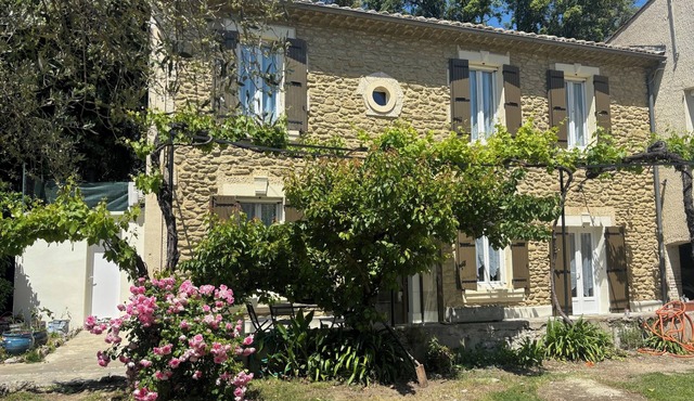 In Provence Mas completely renovated in 2025 with air conditioning