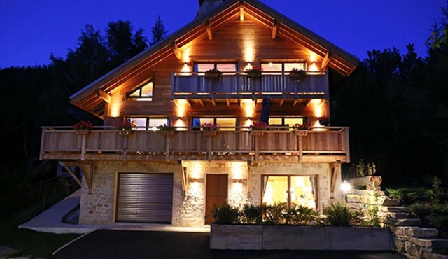 In recent chalet Independent garden level 50 m2, south-facing terrace Private parking