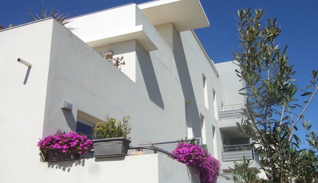 In Sète district VILLEROY Seaside 100 m beach Lido T2 54 m² air-conditioned