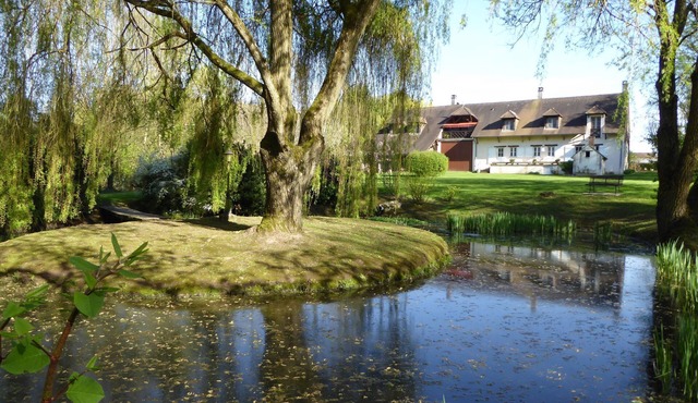 In southern Burgundy near Beaune, quiet, spacious vacation rental, 3-star rating