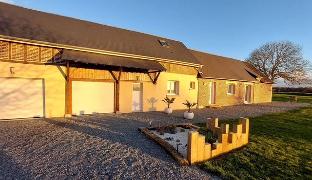 In the countryside, near the forest you will find peace and relaxation in this beautiful cottage.