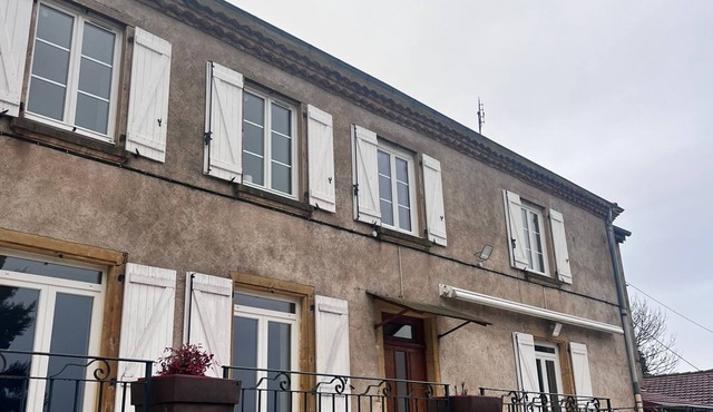 In the center of France and in the countryside, discover the large Terroliers gîte.