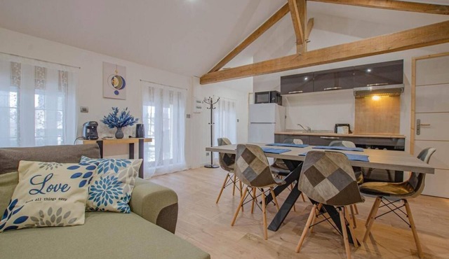 In the countryside between Lac du Der and the lakes and forests of the Orient, the great egret