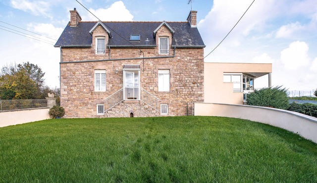 In the Erquy countryside, large house for 6 people