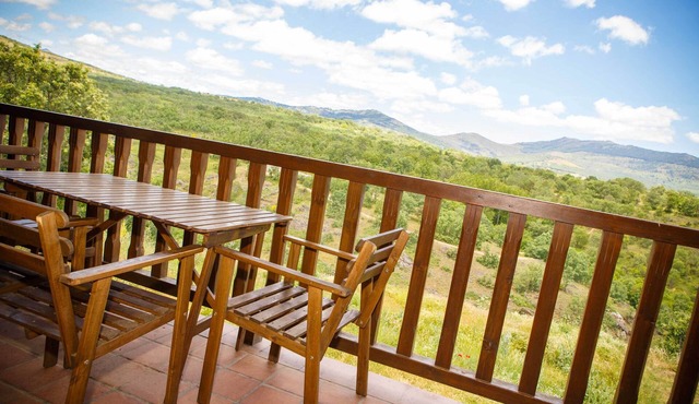 In the house the Corco you can enjoy a terrace with barbecue and front yard