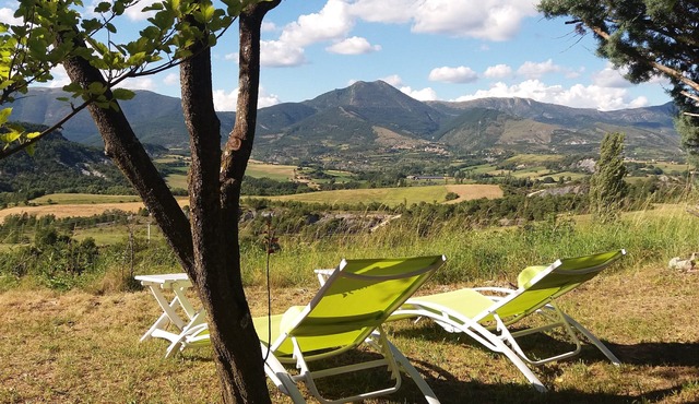 In the heart of a natural park, provencal house with garden and terrace.