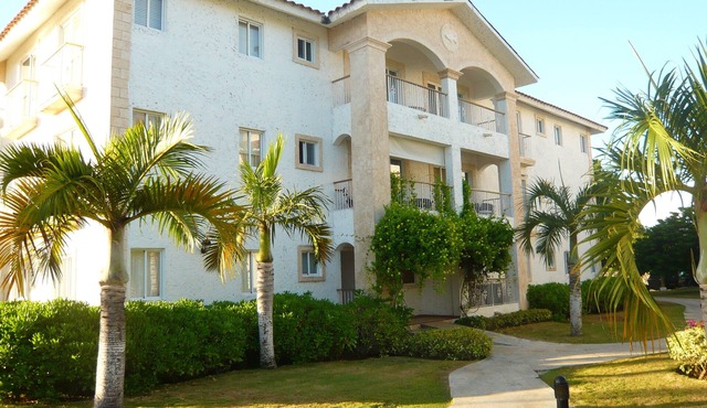 In the heart of Paradise 2 Bedrooms in Cadaques Caribe Family private club