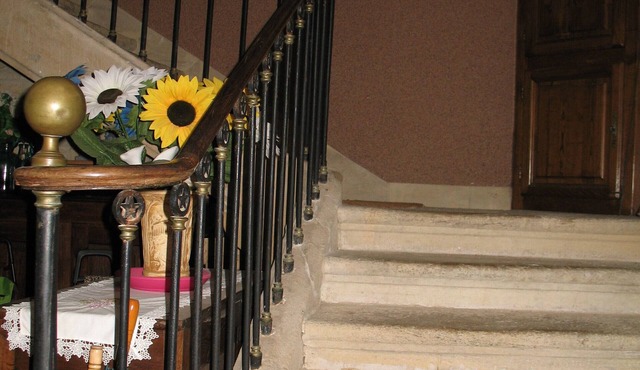IN THE HEART OF THE BOURG FULL SOUTH APARTMENT