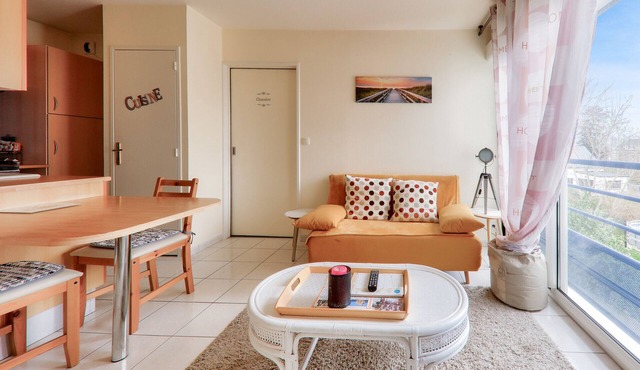 In the heart of Auray, charming flat for 2